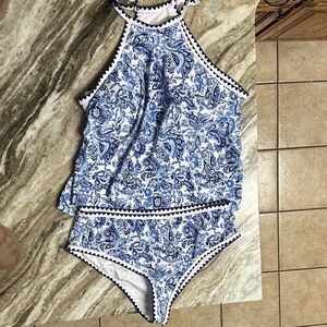 SHEIN Blue and White Paisley Swimsuit Set